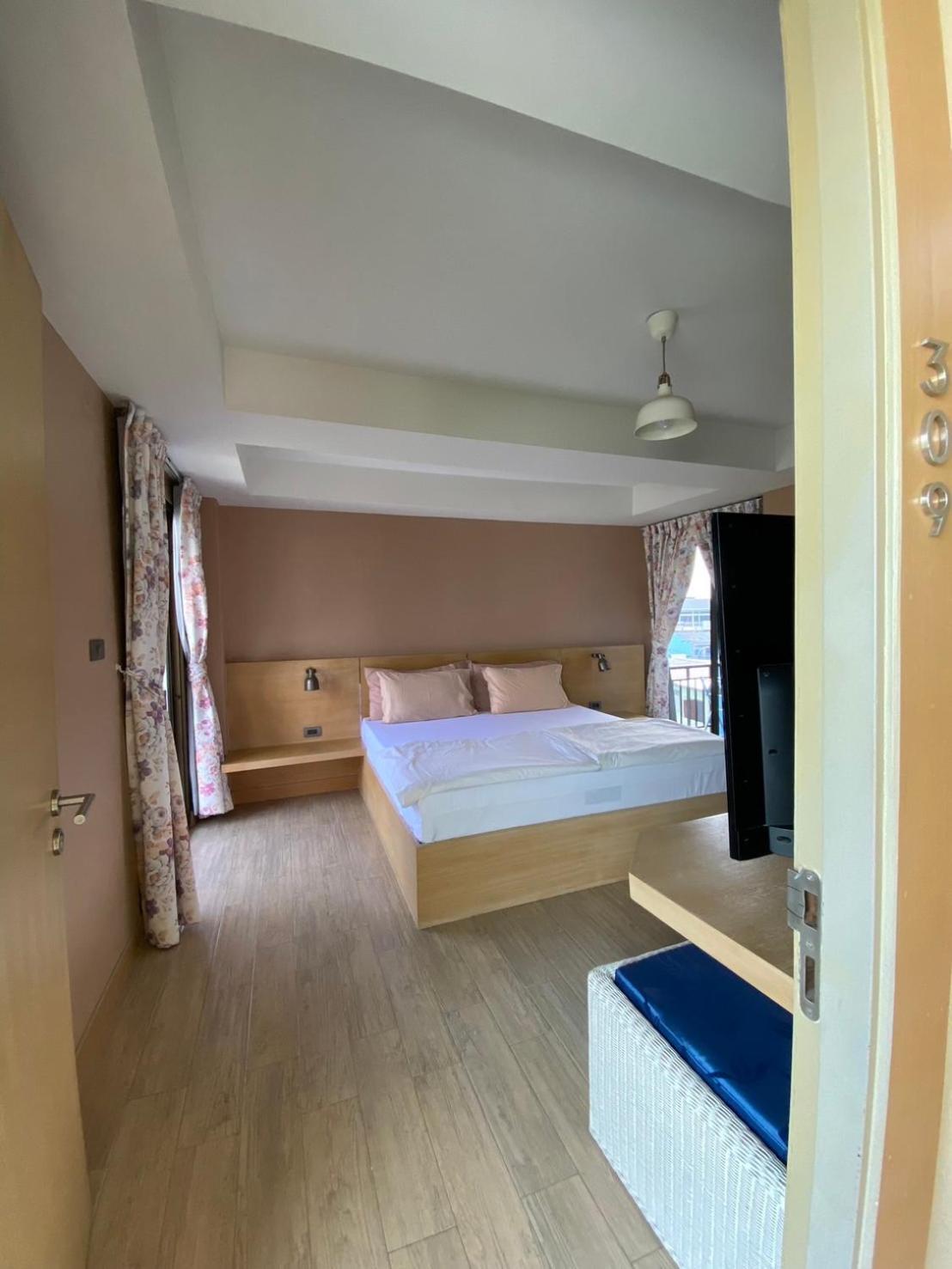Huahin Place Guest House Extérieur photo