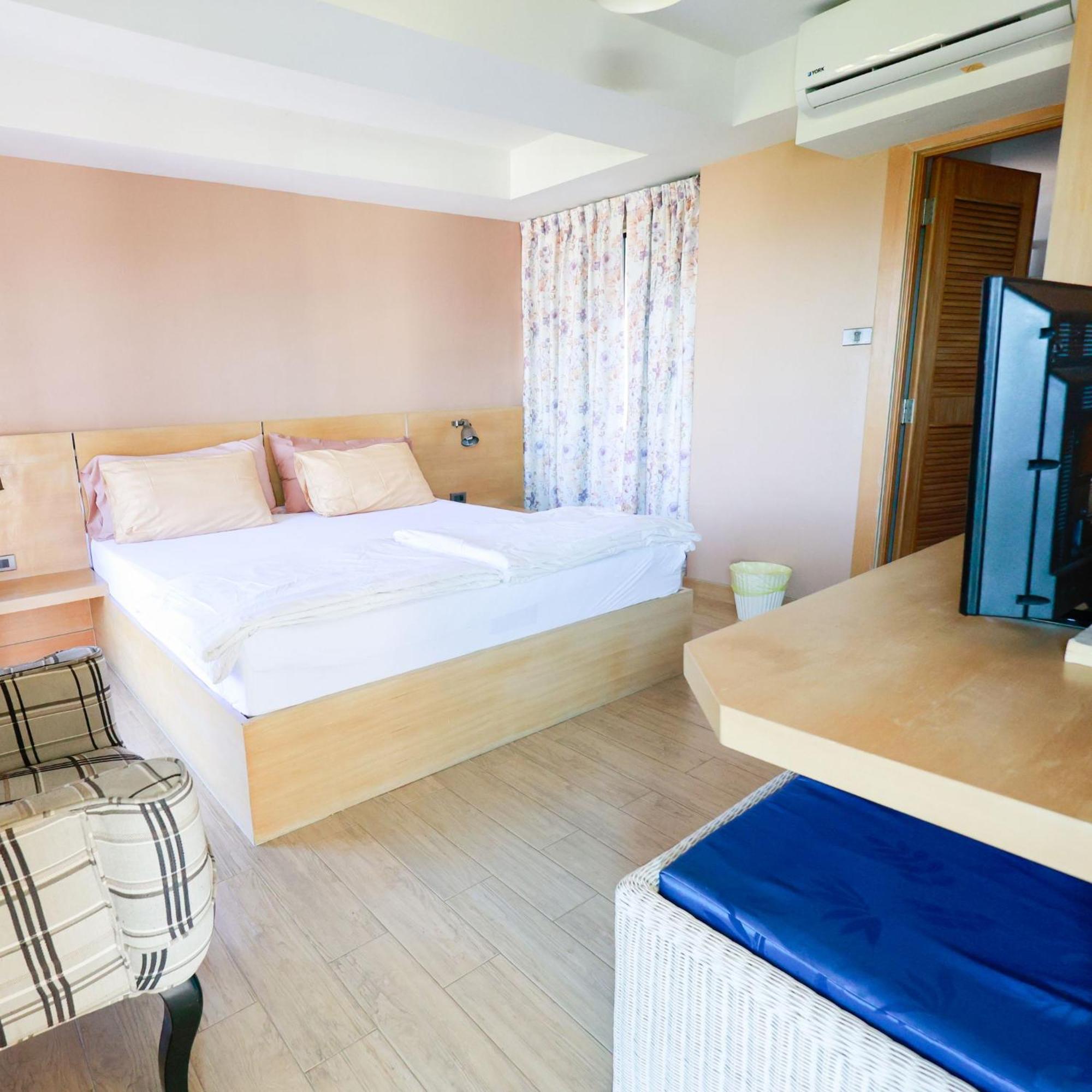 Huahin Place Guest House Extérieur photo
